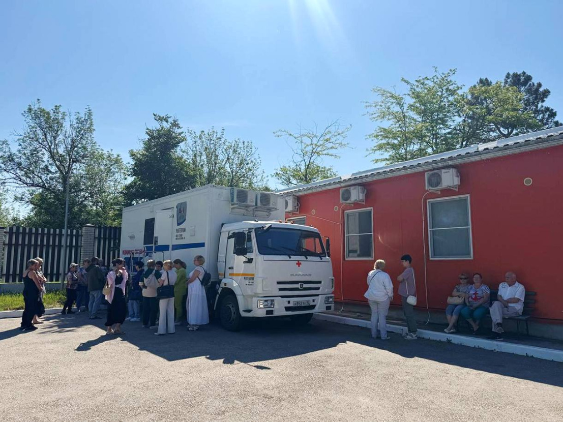 Врачи провели День здоровья в Байдарской долине