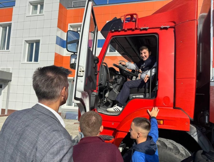 Юные севастопольцы познают профессию спасателя