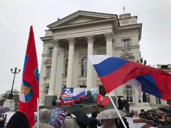 Митинг-концерт в поддержку российской армии прошел в Севастополе