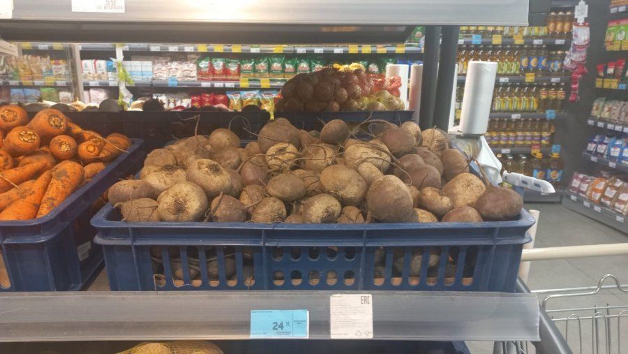 В Севастополе снизились цены на свежие помидоры и «борщевой набор» В Севастополе снизились цены на свежие помидоры и «борщевой набор»