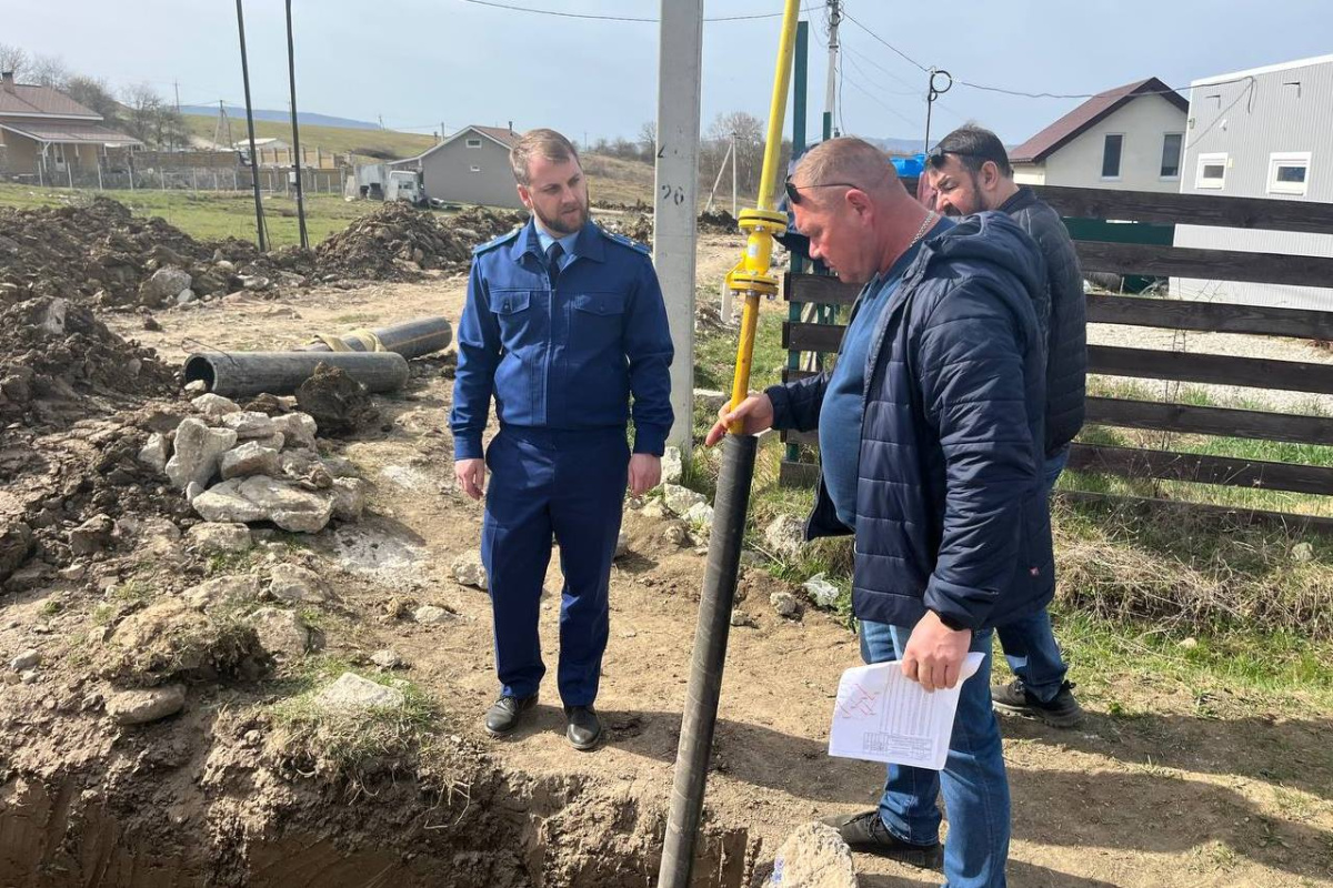 Прокуратура проверила ход строительства газопроводов в Байдарской долине