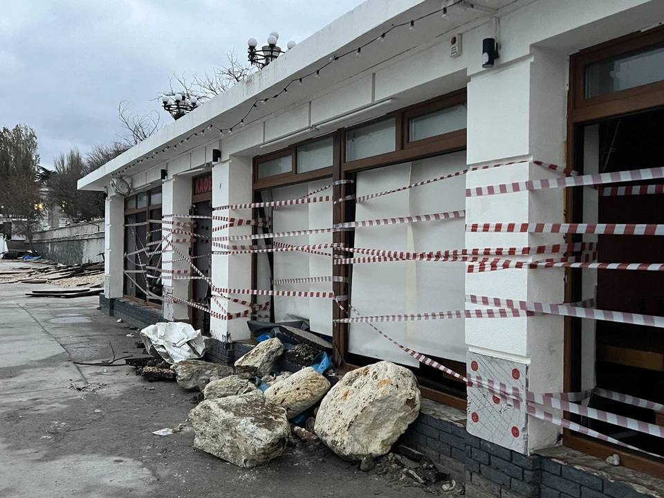 Жители и предприниматели Севастополя, пострадавшие от непогоды, могут подать заявления о компенсации ущерба