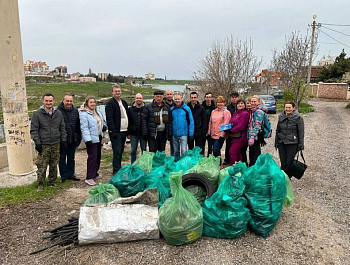 В Севастополе прошел второй общегородской субботник