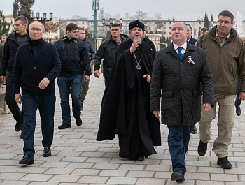 Президент открыл детскую школу искусств в Севастополе