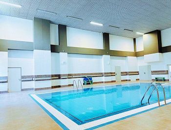 В Севастополе работает бесплатная школа обучения плаванию «Золотая рыбка»