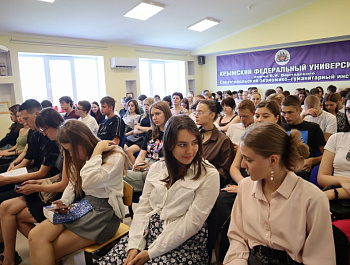 В Севастополе на Всероссийской ярмарке трудоустройства представили более 900 вакансий