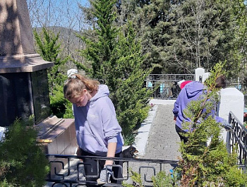 Прошел субботник в с.Гончарное