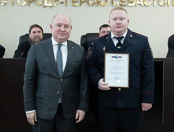 Губернатор Михаил Развожаев поздравил участковых со 100-летием образования службы участковых уполномоченных полиции