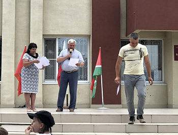 В Орлином отметили День России и День города