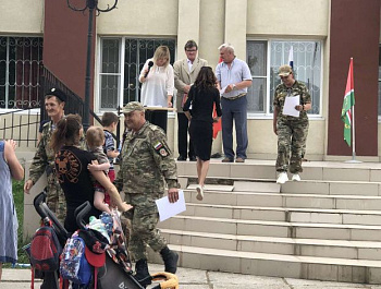 В Орлином отметили День России и День города