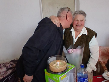 Глава Орлиновского округа поздравил жительницу села Передовое с 85-летием