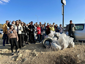 В общегородском субботнике приняло участие более тысячи человек
