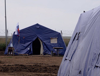Находящиеся на боевом слаживании мобилизованные севастопольцы и крымчане получили теплые спальные мешки и обувь