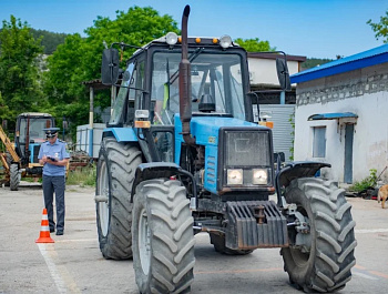 В Севастополе готовят профессионалов – механизаторов для всего полуострова