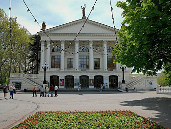 Поздравление губернатора Севастополя Михаила Развожаева с Днем работника культуры