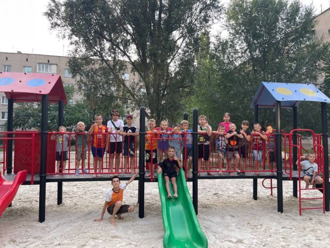  Севастополь помог подшефному Мелитополю подготовиться к учебному году