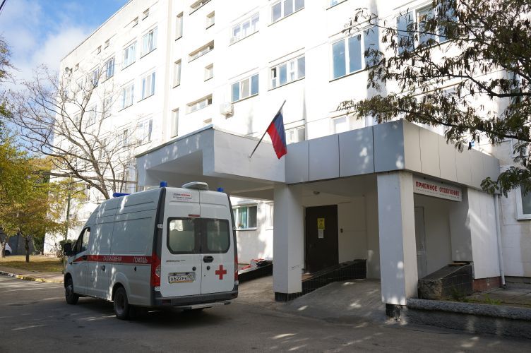Круглосуточные горячие линии и WhatsApp-приемные появились еще в четырех больницах