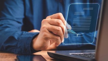 До 1 сентября рекомендуется переоформить КЭП для сдачи отчетности в СФР