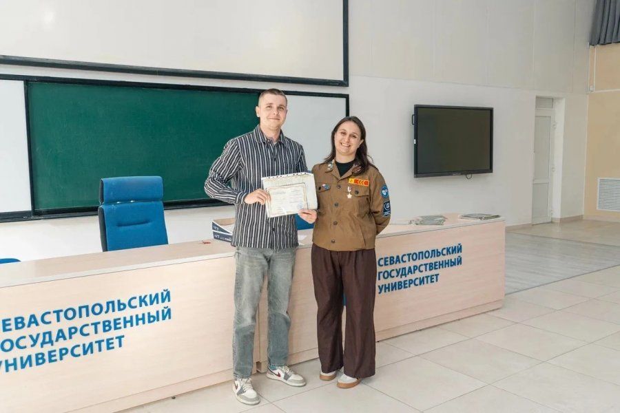 50 бойцов РСО получили специальности арматурщика и маляра строительного 50 бойцов РСО получили специальности арматурщика и маляра строительного
