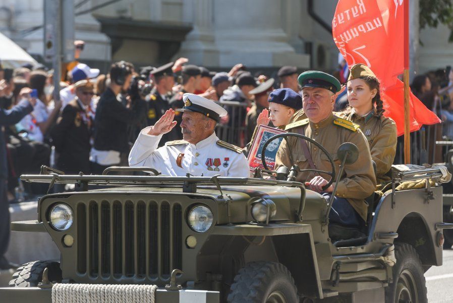 Севастопольский наш первый полк