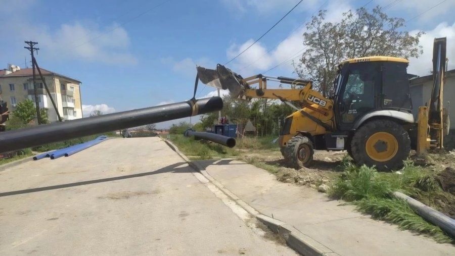 На улице Брянской обновляют водопровод