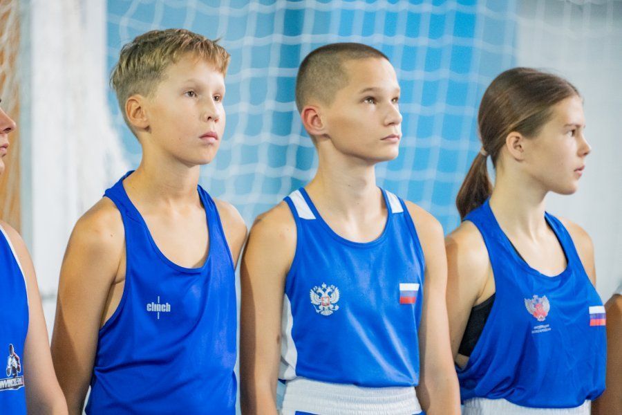 В Верхнесадовом прошел турнир по боксу памяти Героя СВО Игоря Русанова