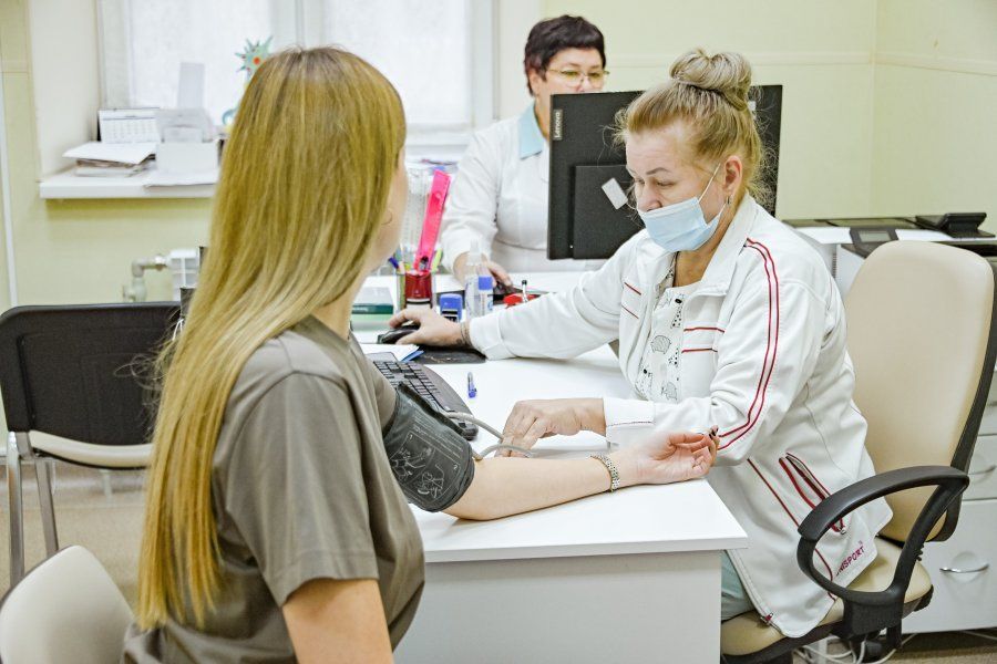 Более 60 жителей села Орлиное прошли обследование в рамках «Дня здоровья» Более 60 жителей села Орлиное прошли обследование в рамках «Дня здоровья»