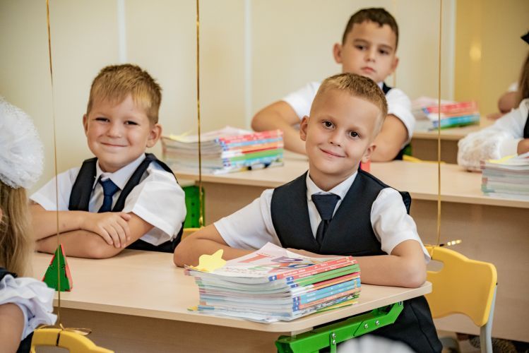 Выплату по 5000 рублей на детей большинство семей получат беззаявительно