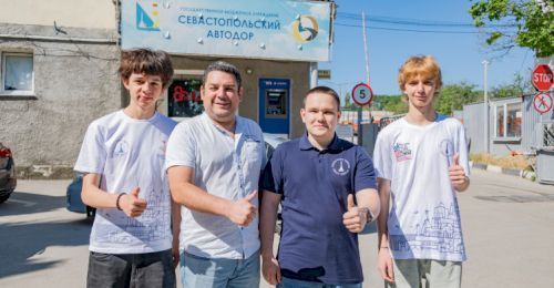 Губернаторские школьные отряды трудятся в Севавтодоре
