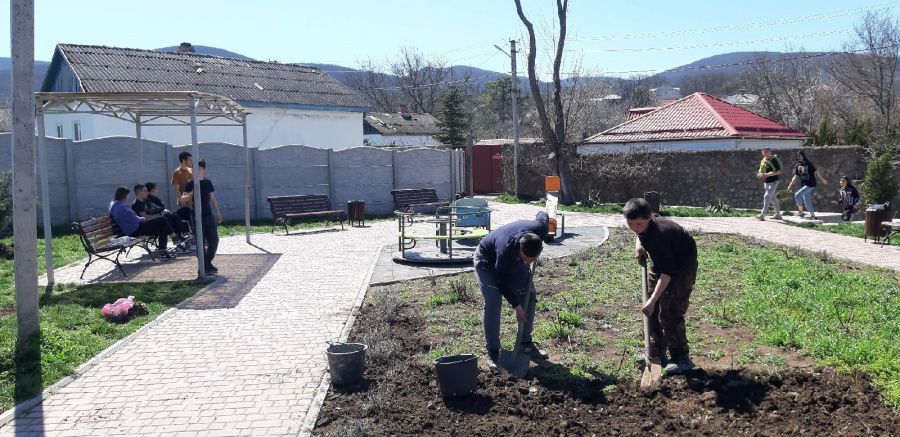 Прошел субботник в с.Гончарное