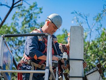 В Ленинском районе устраняют последствия атаки ВСУ