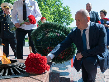 Севастополь отмечает День России