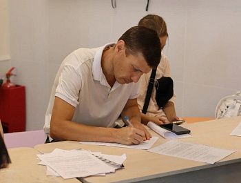 В Севастополе стартовала программа «Планета детства в школах»