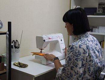 Социальный контракт помог жительнице Севастополя открыть мастерскую по изготовлению изделий из кожзама