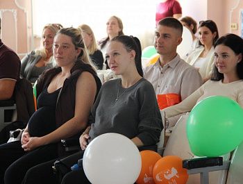 В городской больнице № 5 прошел праздник в честь Дня беременных