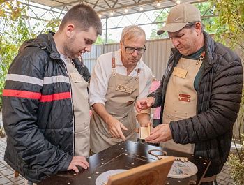 В Севастополе запустили проект, который сближает семьи через ремесло
