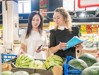 Торговые сети Севастополя перешли на работу в условиях ограничения электроэнергии и сохранили доступные цены на продукты
