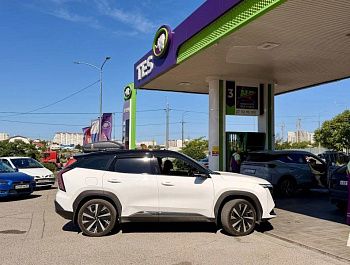 На севастопольских АЗС дежурят сотрудники городских департаментов и предприятий