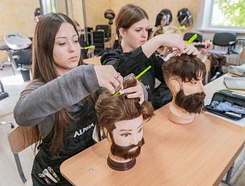 В Севастопольском профессиональном художественном колледже готовят специалистов для индустрии красоты
