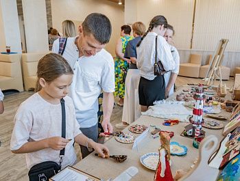 Более 200 севастопольцев познакомились с народными ремеслами в проекте «Наши корни в ремесле»