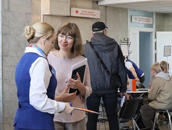 Зарплаты до 180 тысяч рублей предложили севастопольцам на ярмарке вакансий в Кадровом центре