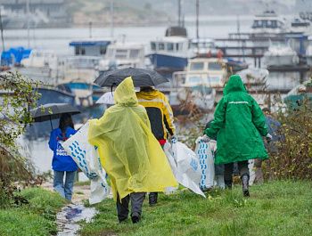 Севприроднадзор завершил годовой цикл акций «Вода России» уборкой бухты Стрелецкая