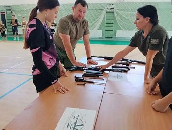 В школе № 8 прошла военно-спортивная игра «Рубеж. Путь воина»