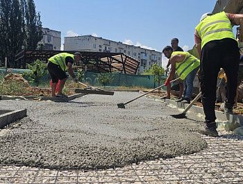 На улице Федоровской в Любимовке расширяют сквер