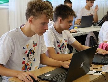 217 севастопольских ребят стали участниками осенних профильных смен для одаренных детей