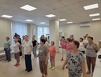 В Севастополе стартовал новый проект «Танцы без границ» для старшего поколения
