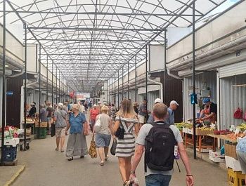 На рынках и ярмарках Севастополя контролируют качество и условия хранения продукции