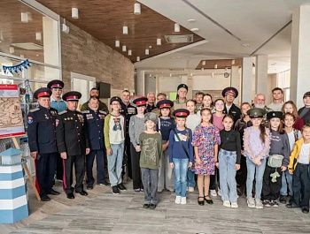 В МКЦ «Бухта Казачья» отметили День района
