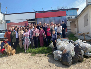 В Севастополе прошел общегородской субботник
