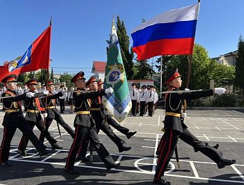 Поздравление Михаила Развожаева с 5-летием со дня образования Севастопольского кадетского корпуса Следственного комитета Российской Федерации имени В. И. Истомина